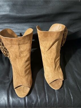 Dolce Vita Tan Suede Open-Toe Fringe Mules